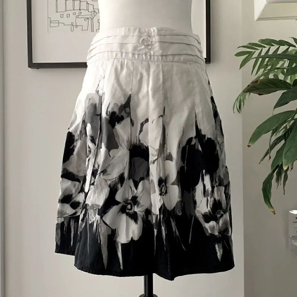 🖤Le Chateau Black & White A line Skirt - Picture 2 of 6